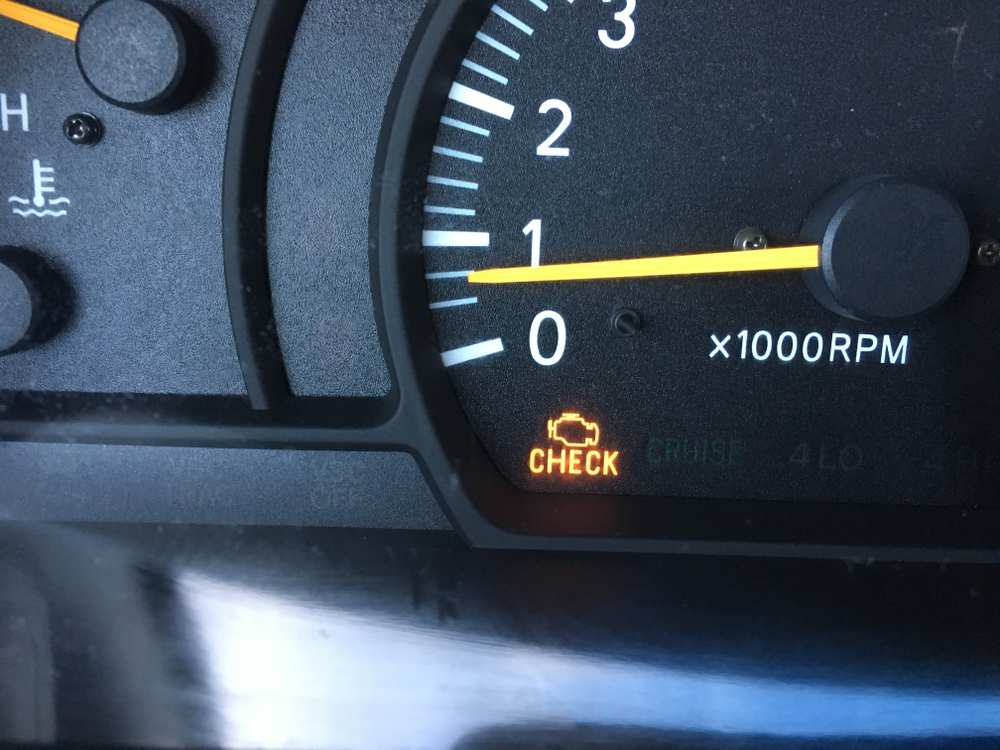 5-common-reasons-why-your-check-engine-light-is-on-1 5-common-reasons-why-your-check-engine-light-is-on-1